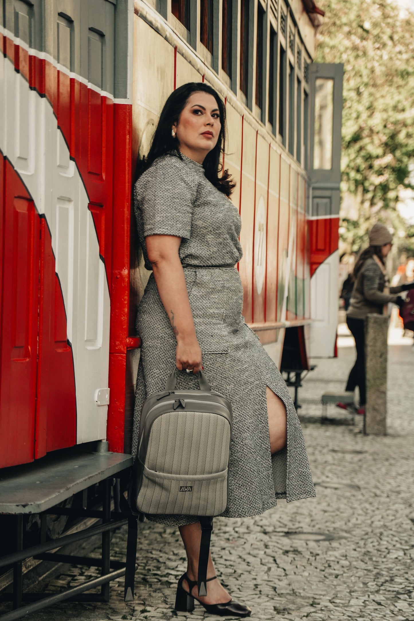 Mochila Ava Rute Cinza estampa Chevron