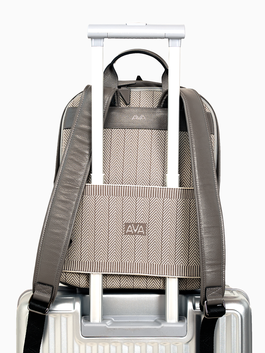 Mochila Ava Rute Cinza estampa Chevron